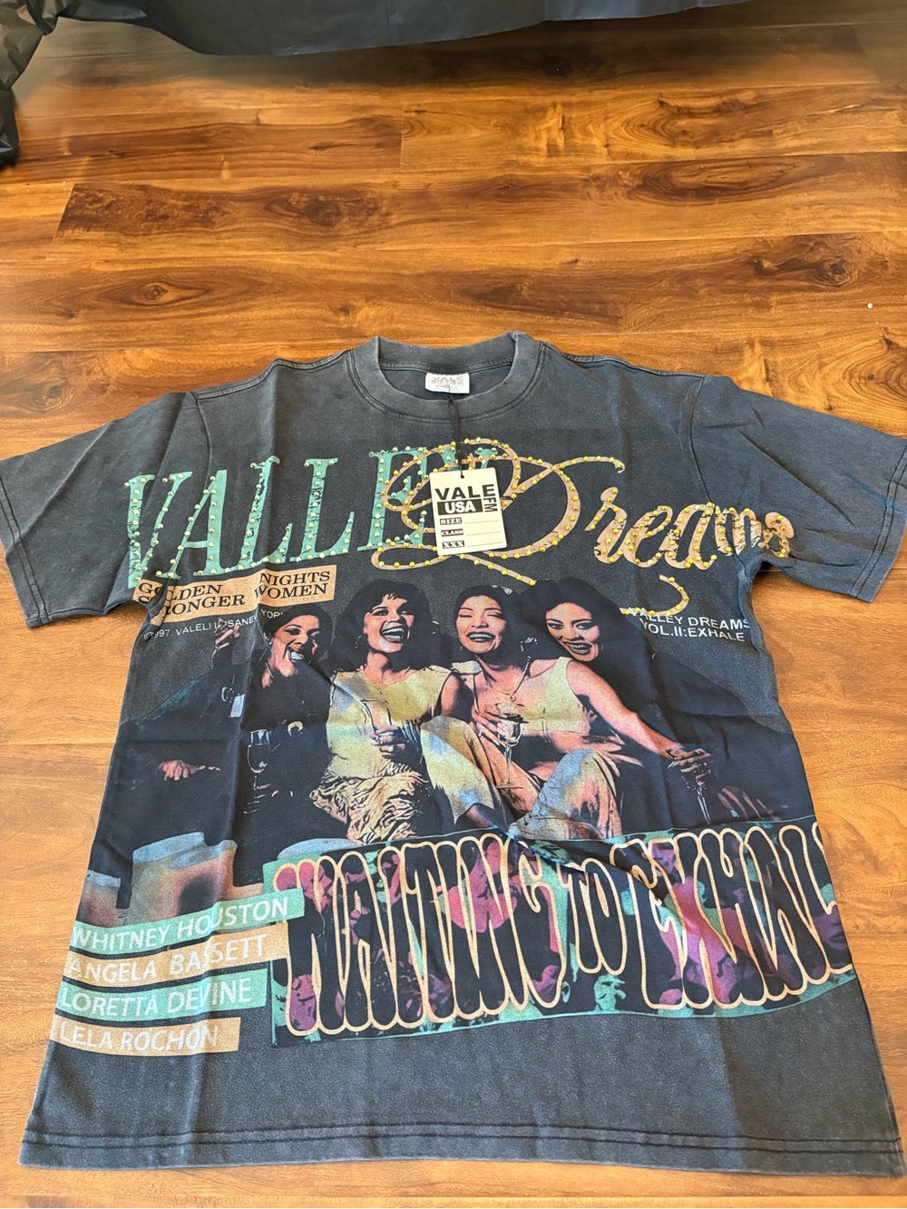 vale t shirt (NEW)